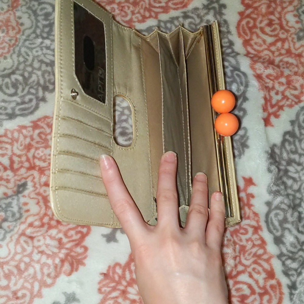 Wallet - Picture 6 of 7